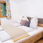 Oberschartlhof Apartmán *