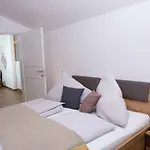 Oberschartlhof Apartmán *
